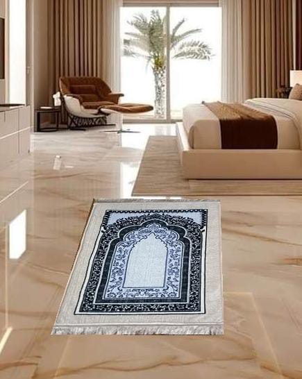 Off-White & Black Prayer Mat